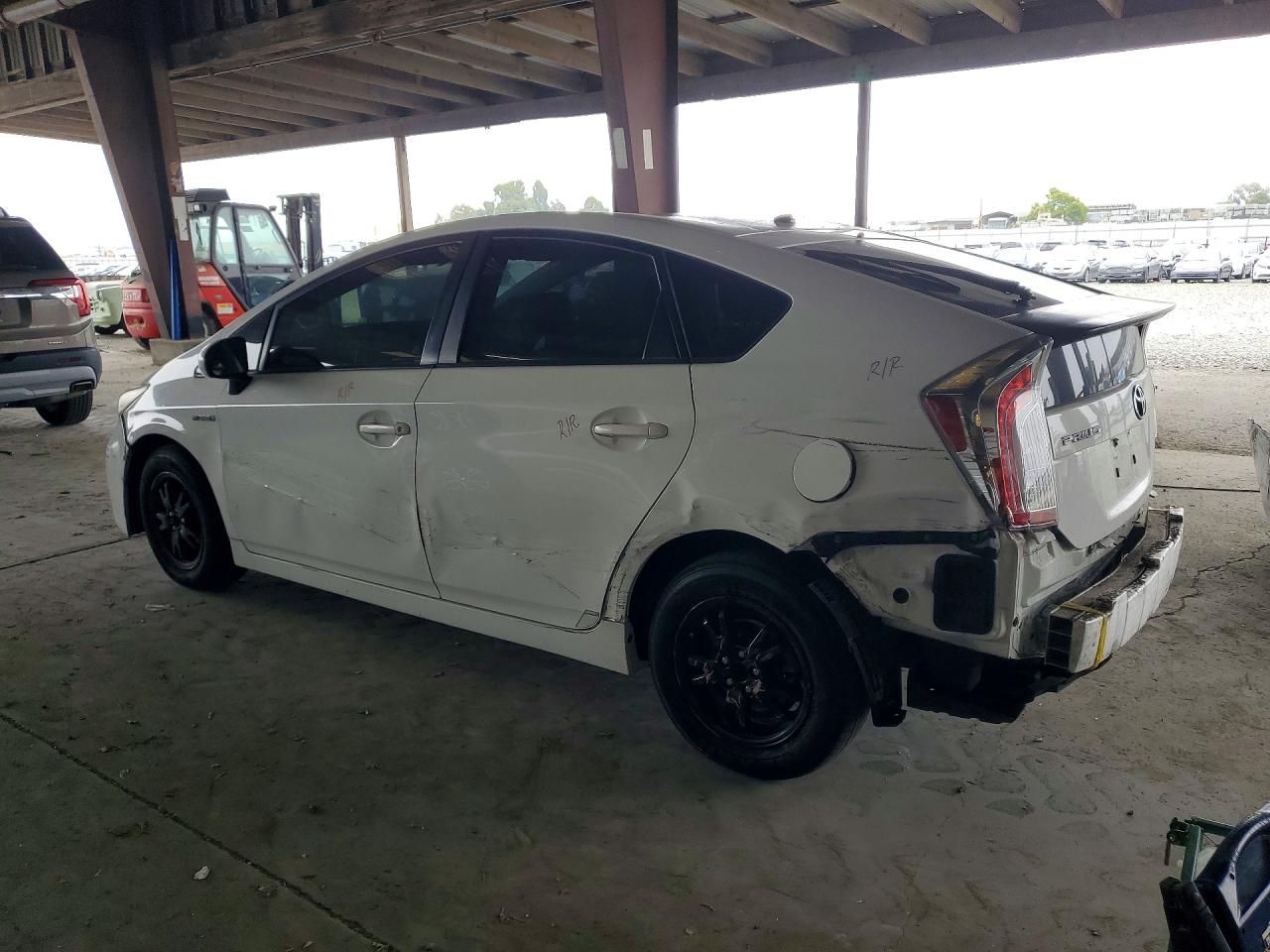 2012 TOYOTA PRIUS TWO photo 2