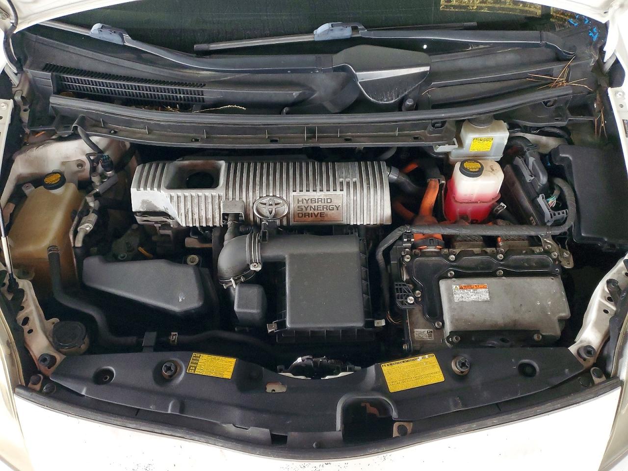 2012 TOYOTA PRIUS TWO photo 11