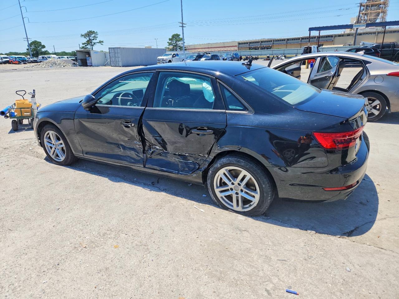 2017 AUDI A4 PREMIUM photo 4