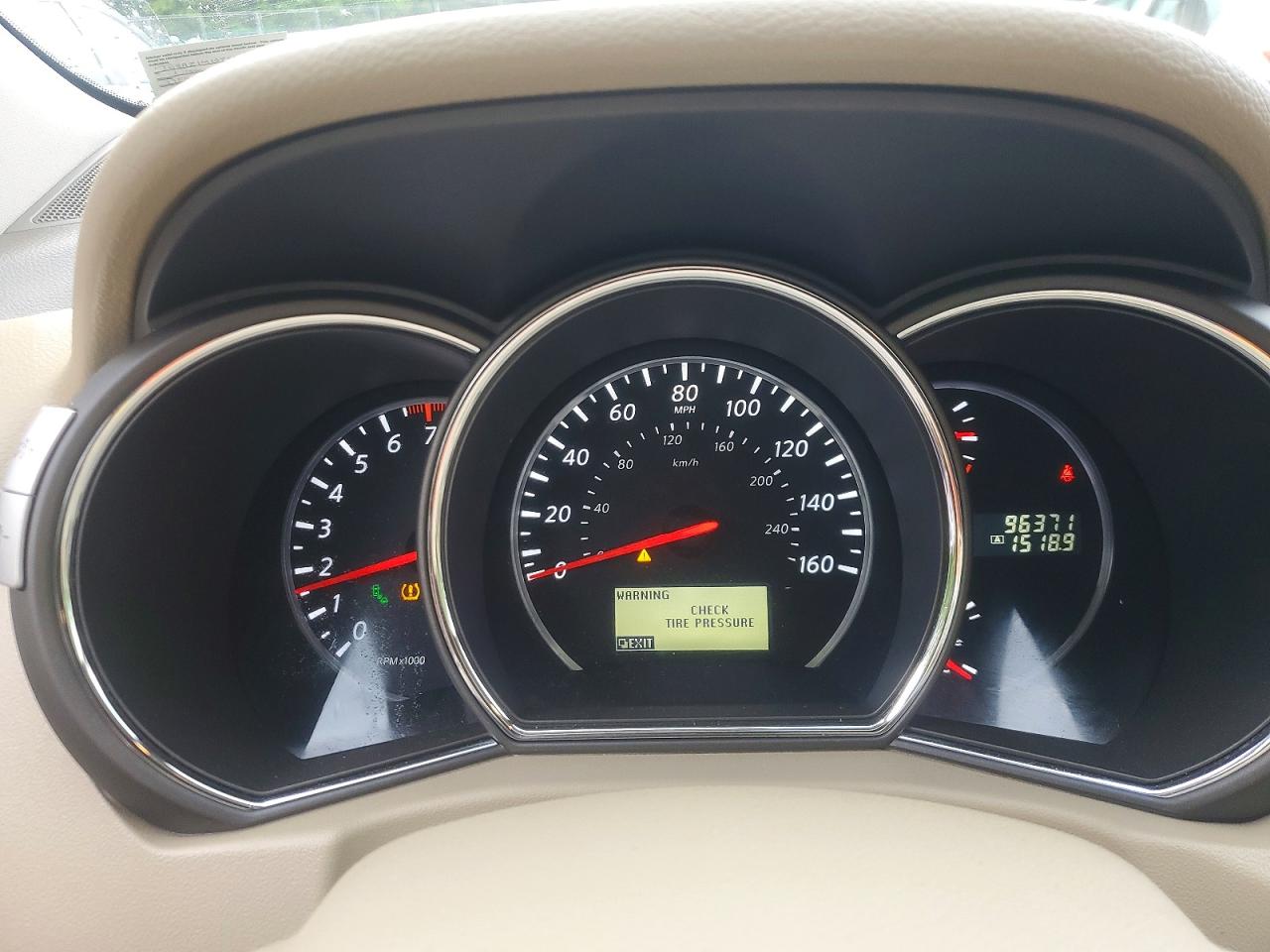 2014 NISSAN MURANO S photo 9