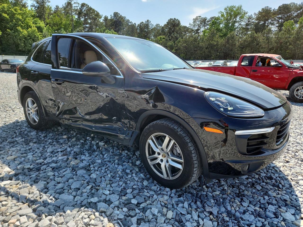 2016 PORSCHE CAYENNE photo 10