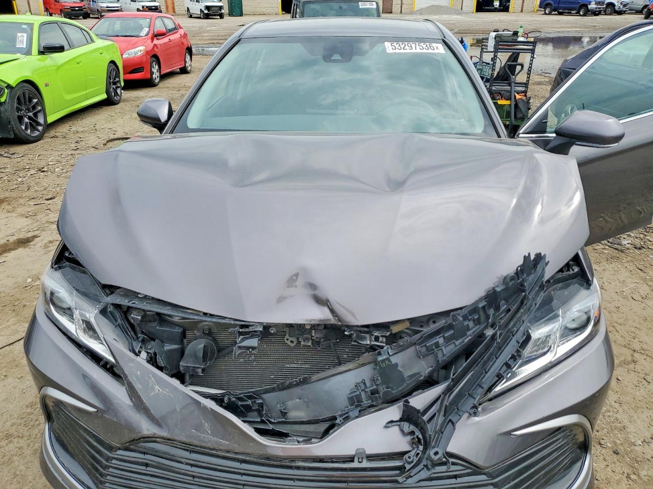 2023 TOYOTA CAMRY LE photo 21
