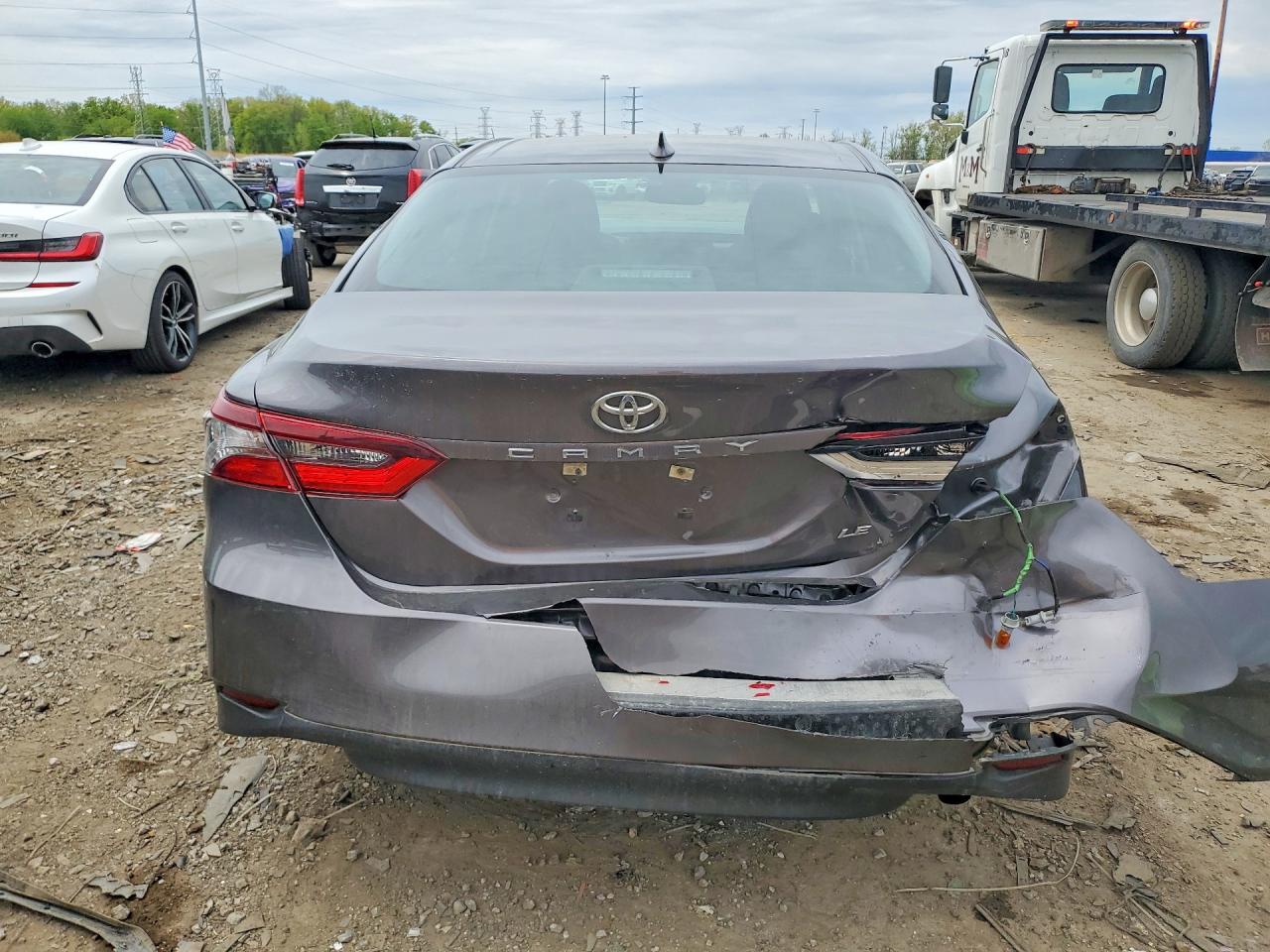 2023 TOYOTA CAMRY LE photo 11