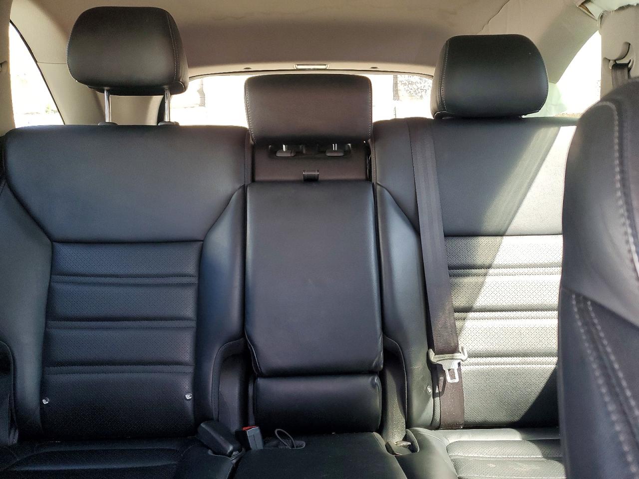 2016 KIA SORENTO EX photo 28