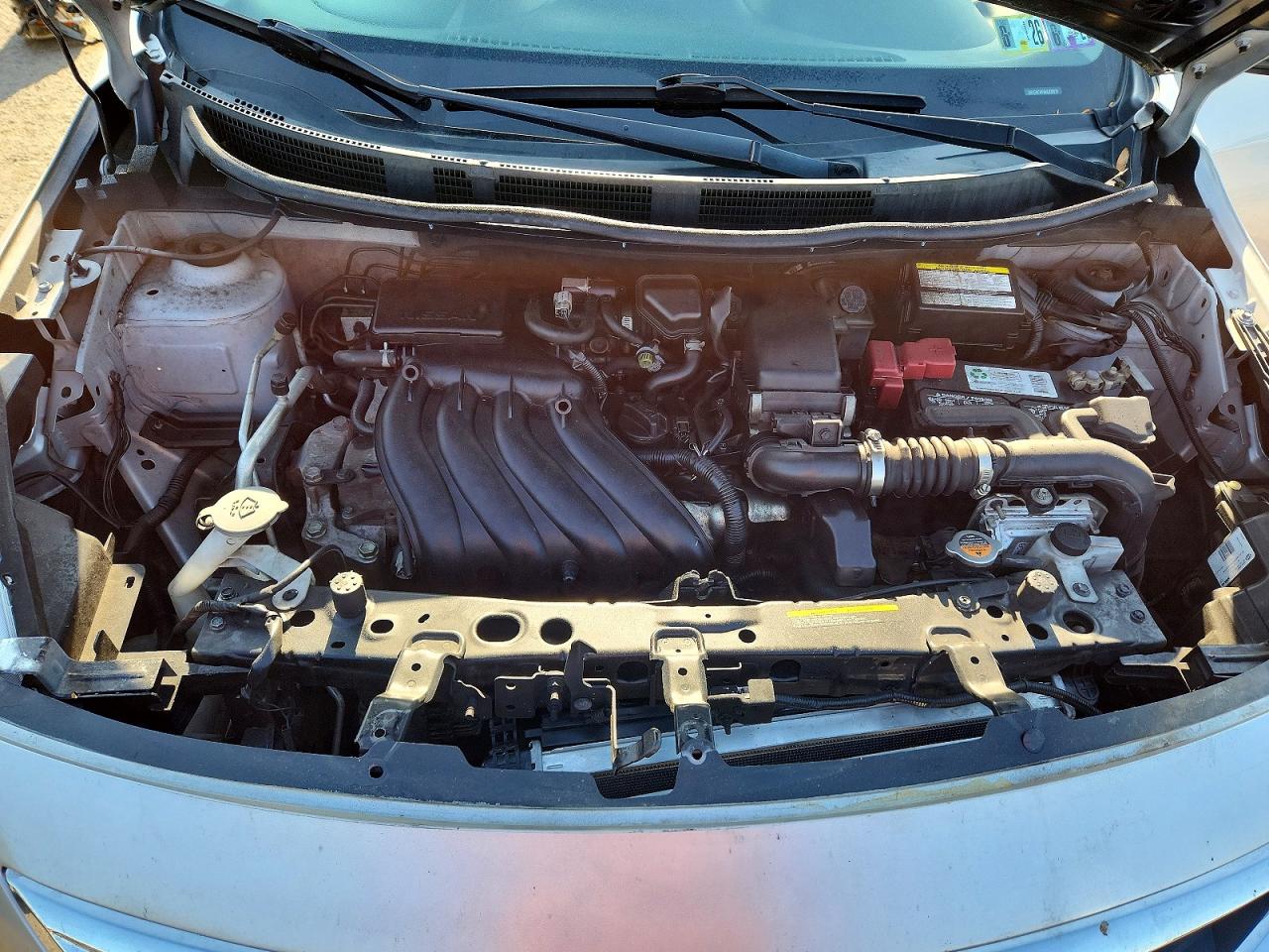 2019 NISSAN VERSA SV photo 31
