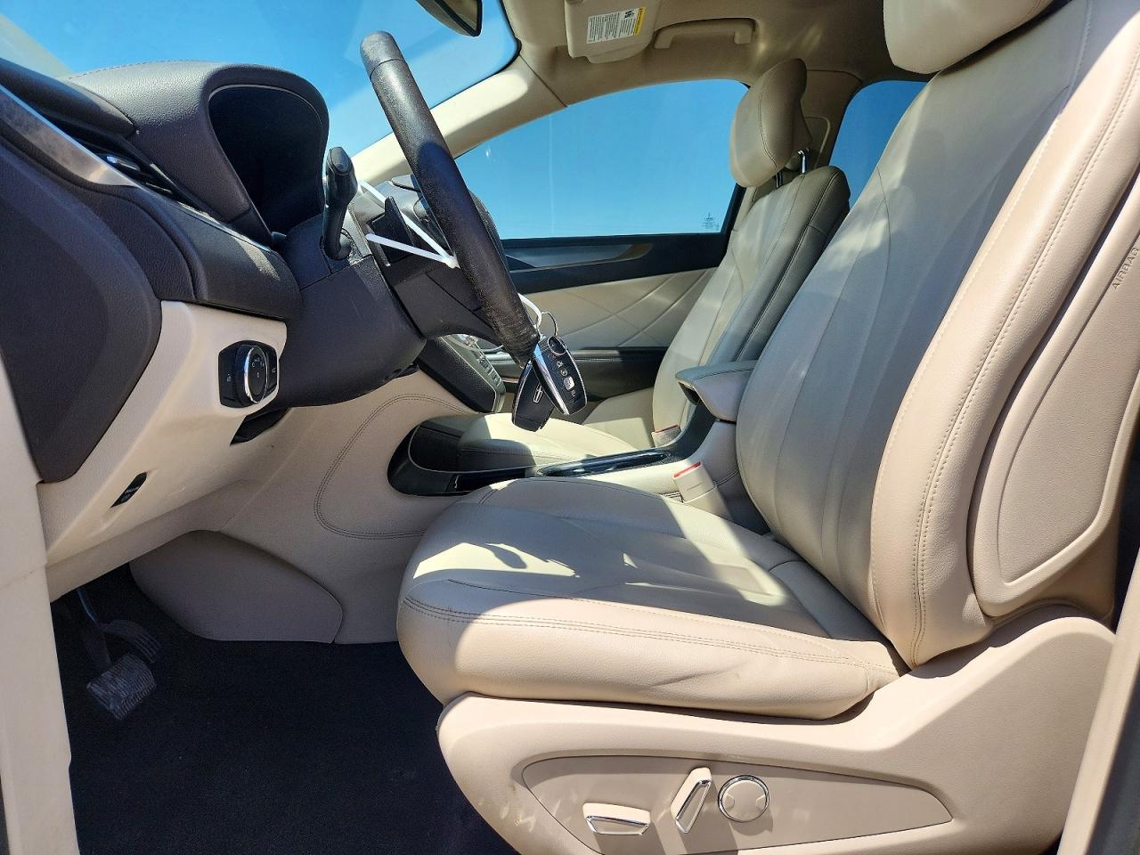 2017 LINCOLN MKC PREMIERE photo 19
