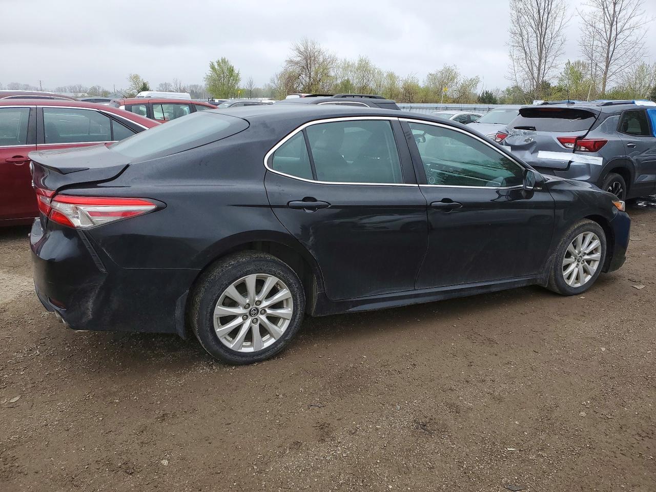 2018 TOYOTA CAMRY L photo 5