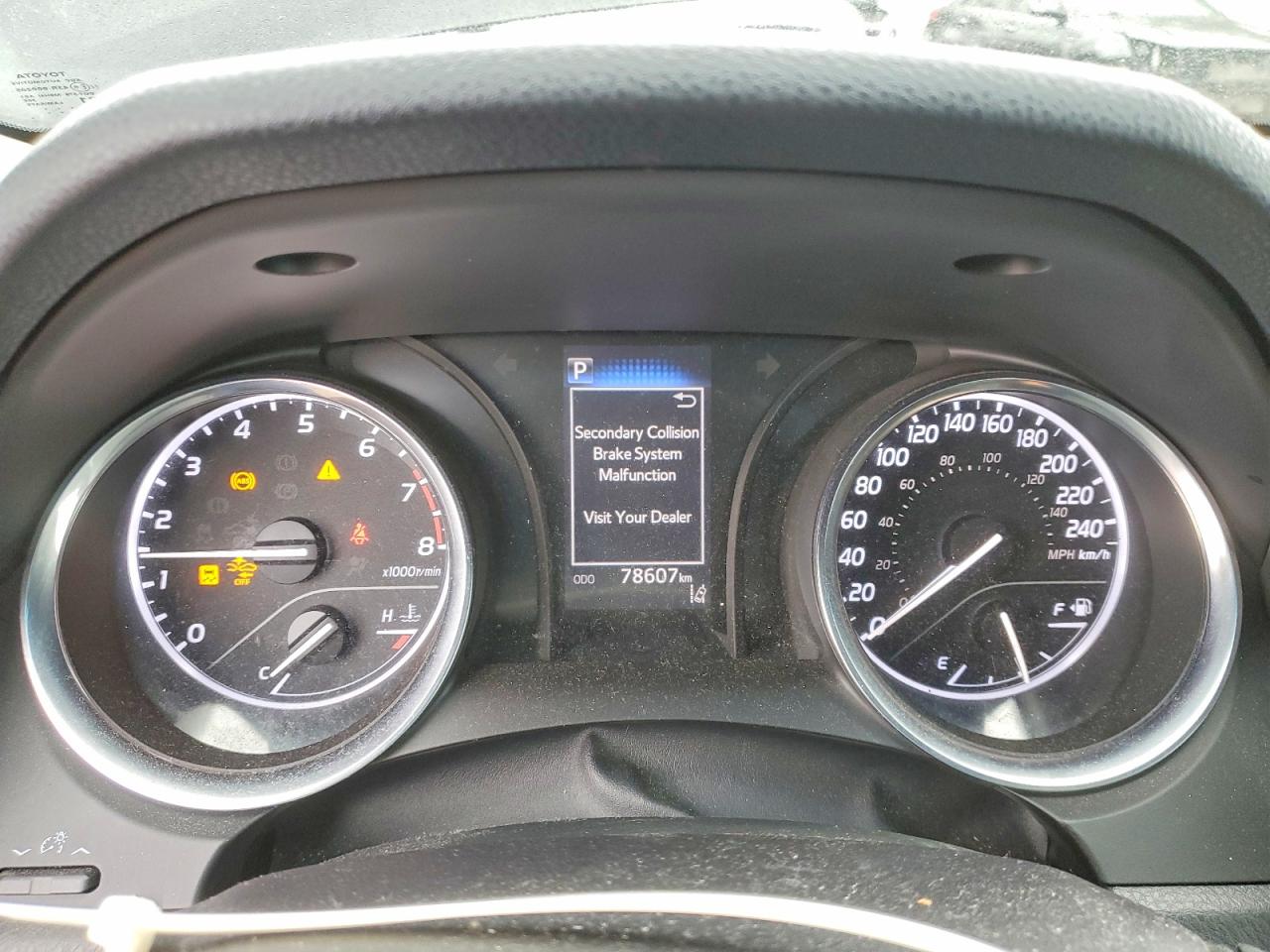 2018 TOYOTA CAMRY L photo 17