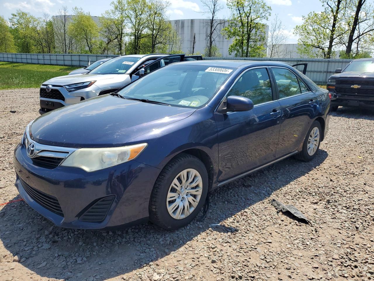 2014 TOYOTA CAMRY