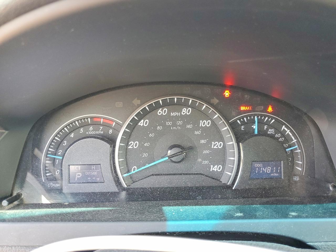 2014 TOYOTA CAMRY LE photo 25