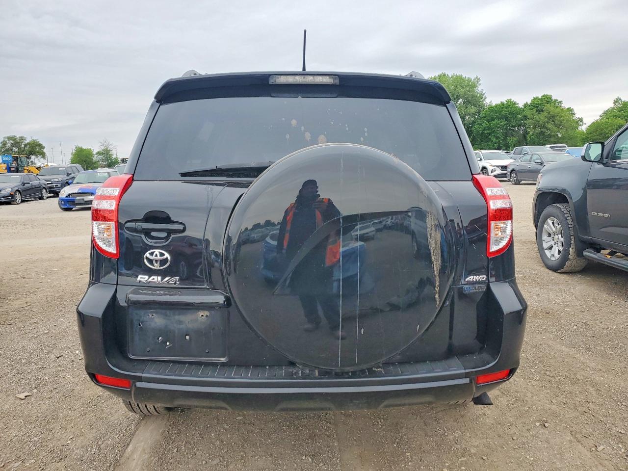 2012 TOYOTA RAV4 LIMITED photo 16