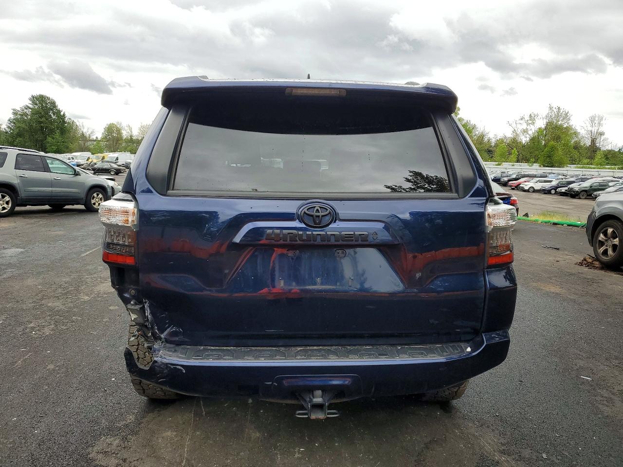 2022 TOYOTA 4RUNNER SR5 PREMIUM photo 16