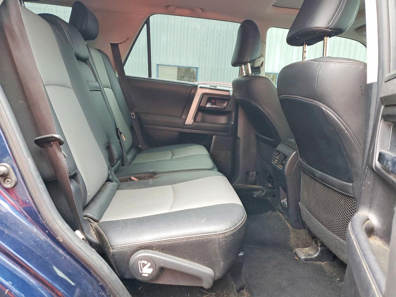 2022 TOYOTA 4RUNNER SR5 PREMIUM photo 31