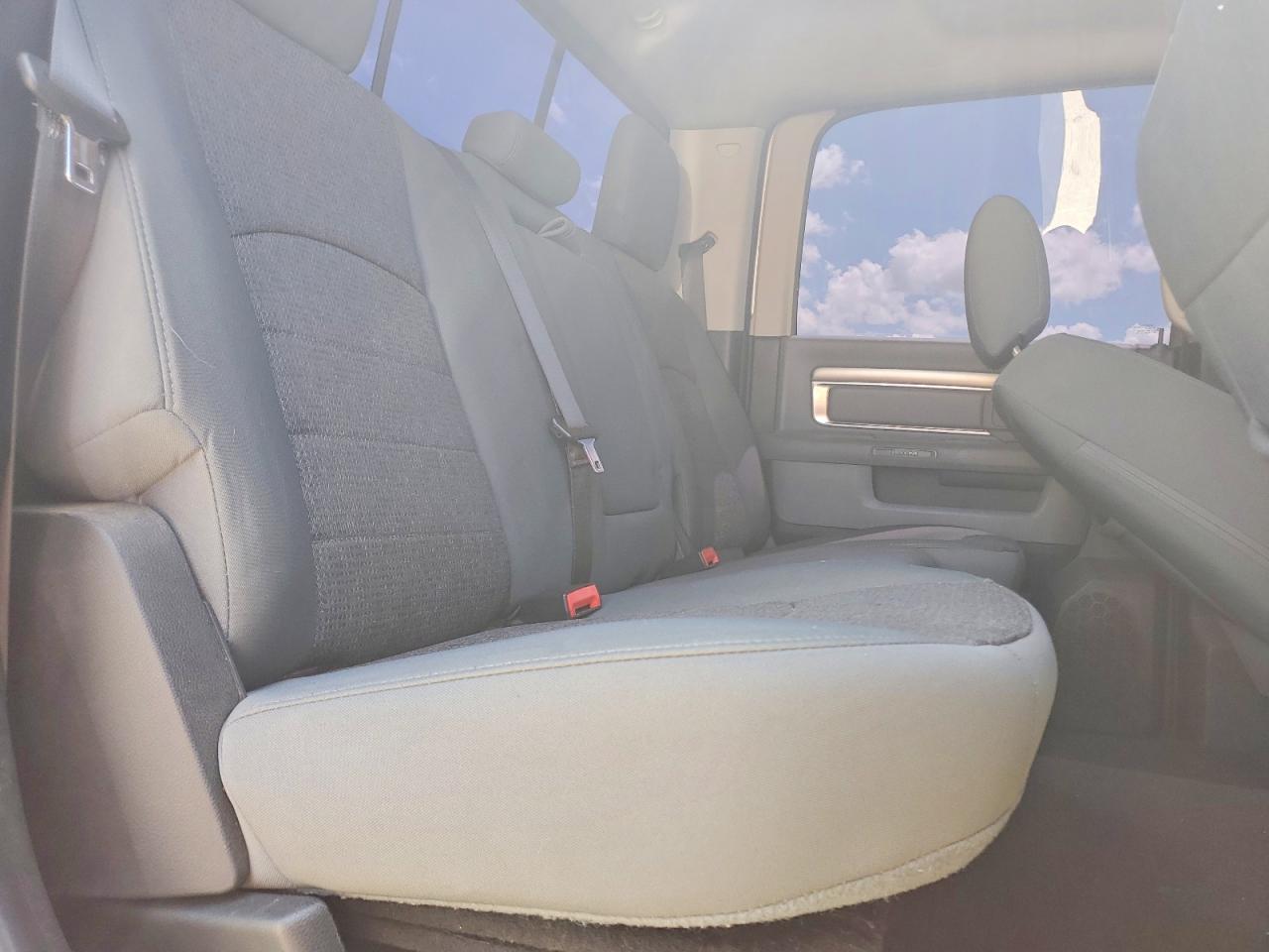 2018 RAM 2500 SLT photo 19