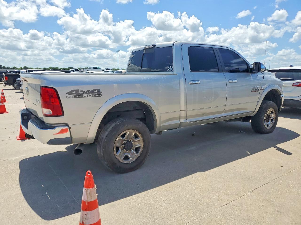 2018 RAM 2500 SLT photo 5