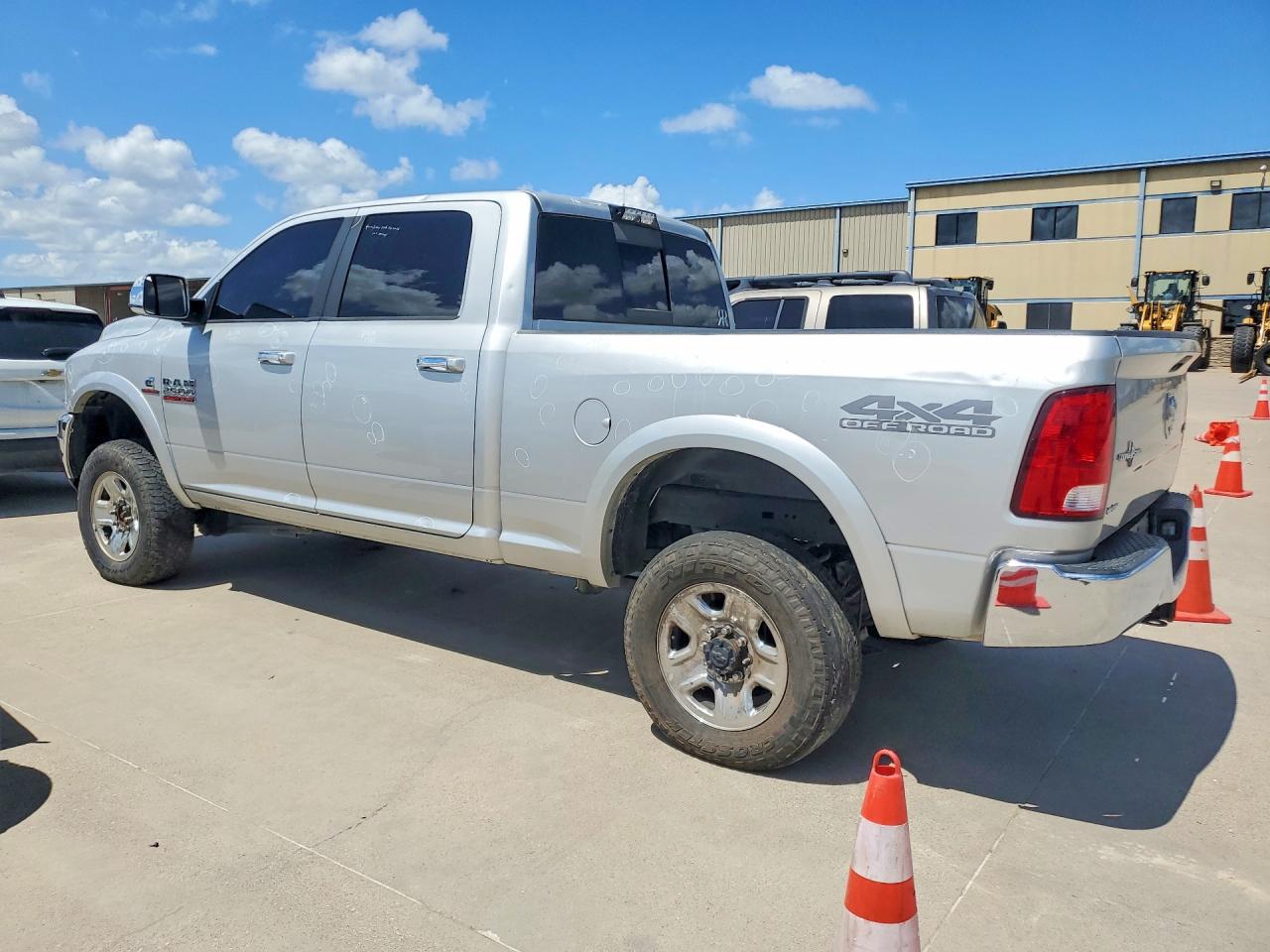 2018 RAM 2500 SLT photo 3