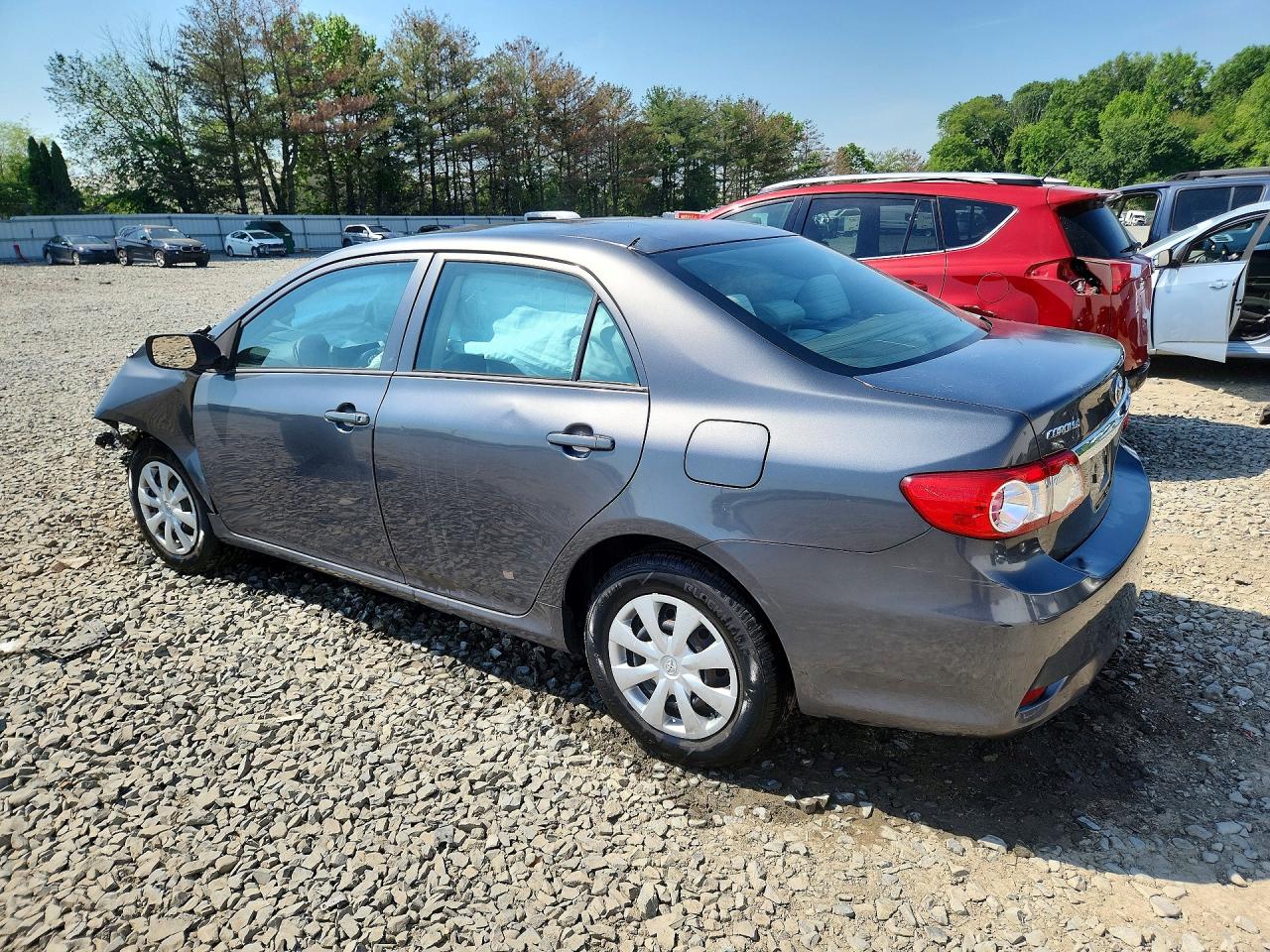 2013 TOYOTA COROLLA L photo 4