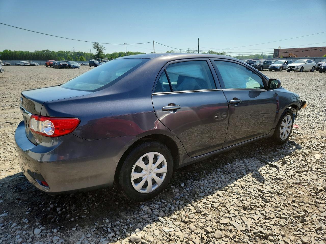 2013 TOYOTA COROLLA L photo 7