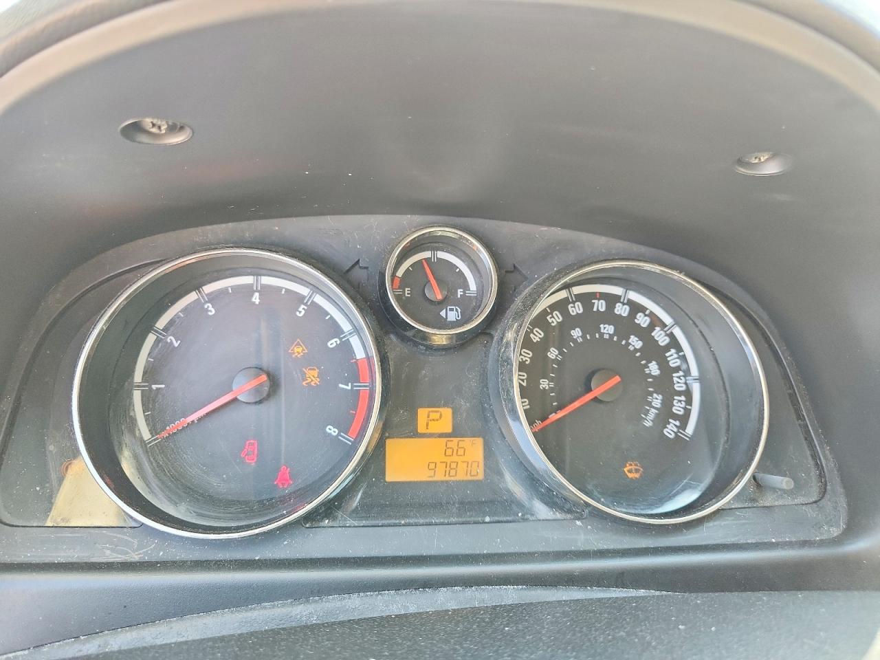2008 SATURN VUE XR photo 17