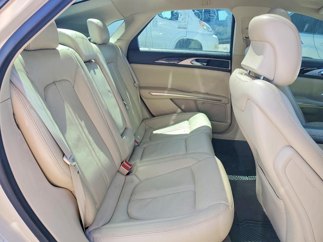 2015 LINCOLN MKZ HYBRID photo 28