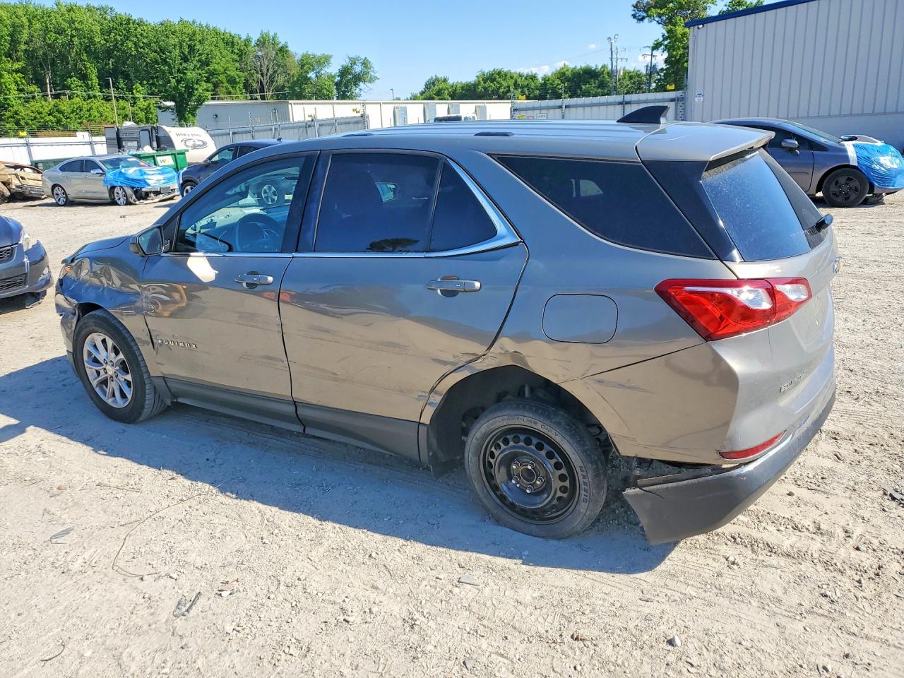 2018 CHEVROLET EQUINOX LT photo 3