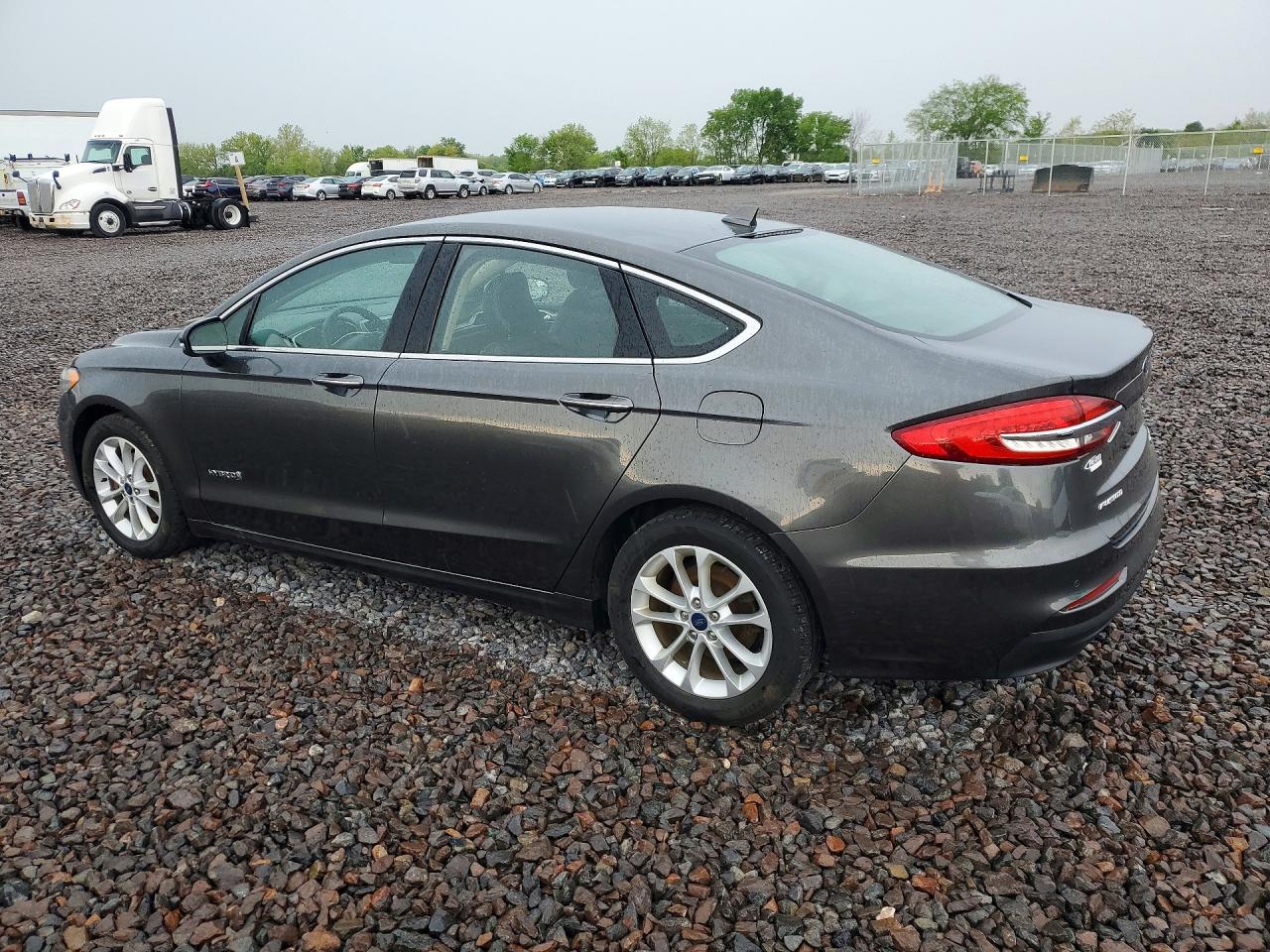 2019 FORD FUSION SEL photo 4