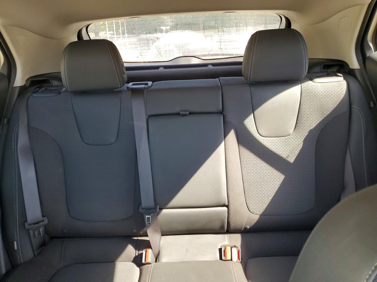 2020 BUICK ENCORE GX SELECT photo 10