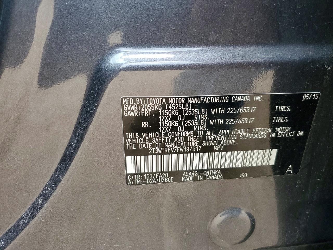 2015 TOYOTA RAV4 XLE photo 23