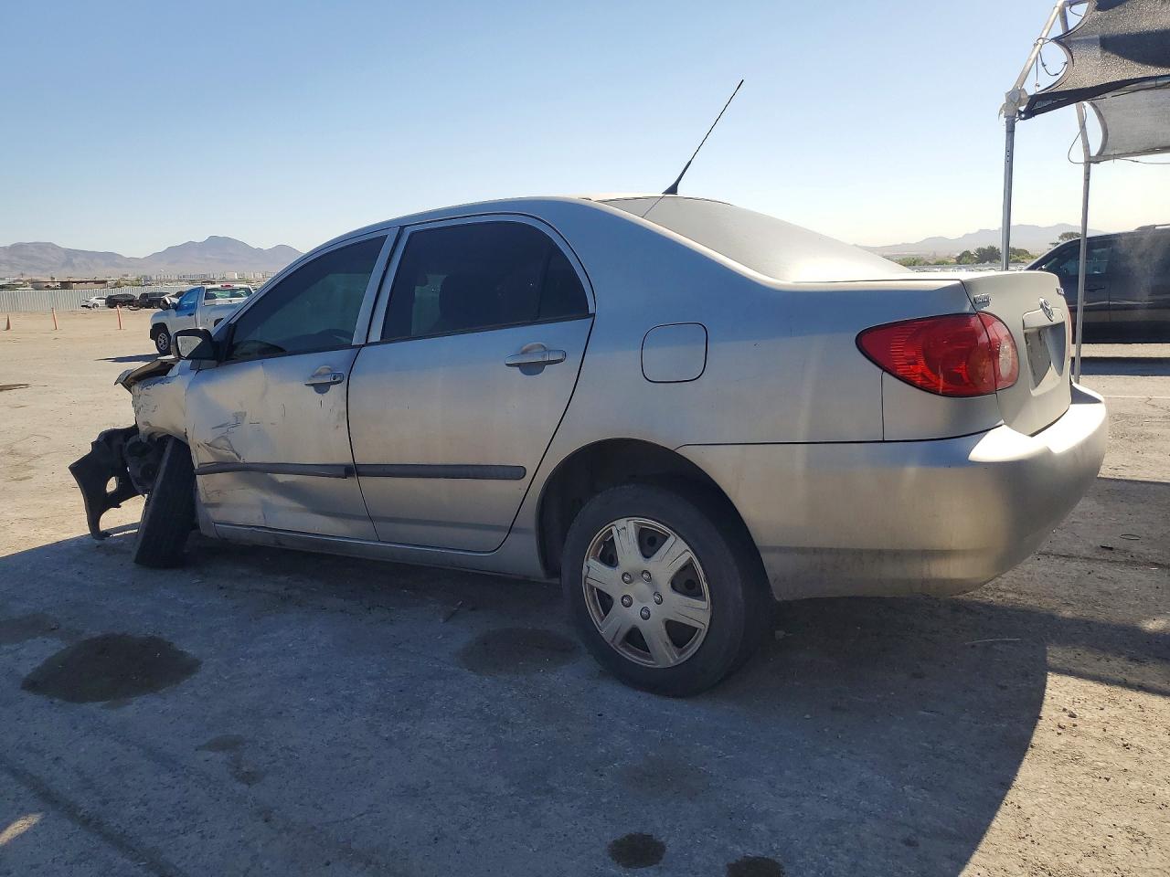 2004 TOYOTA COROLLA CE photo 3