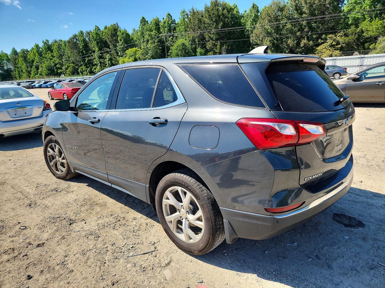 2020 CHEVROLET EQUINOX LT photo 3