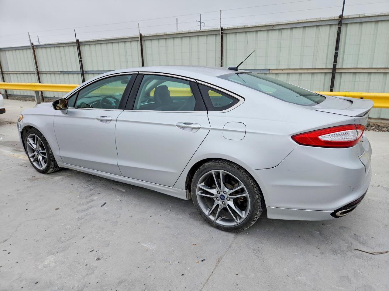 2015 FORD FUSION TITANIUM photo 2