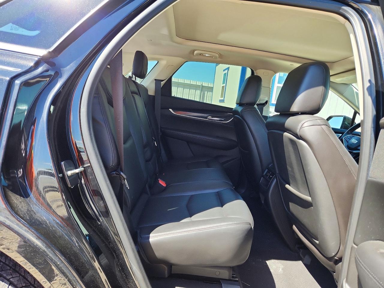 2017 CADILLAC XT5 LUXURY photo 31