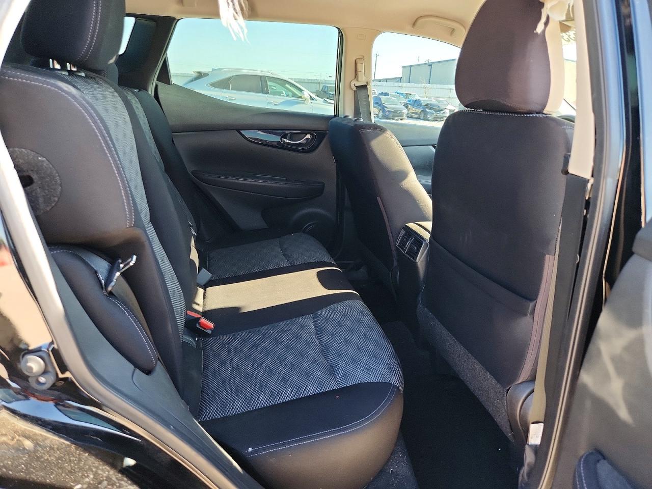 2020 NISSAN ROGUE SPORT SV photo 21