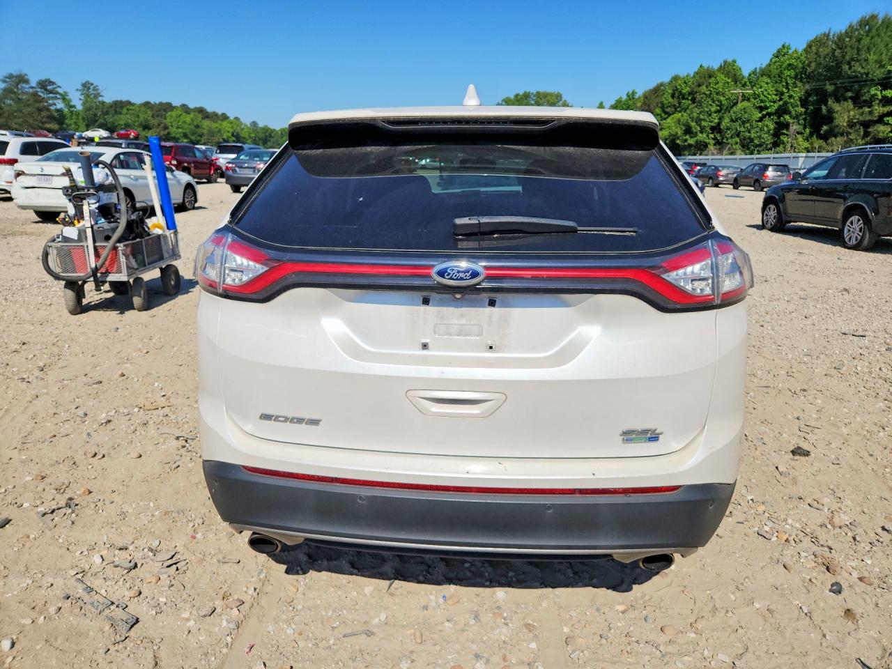 2015 FORD EDGE SEL photo 16