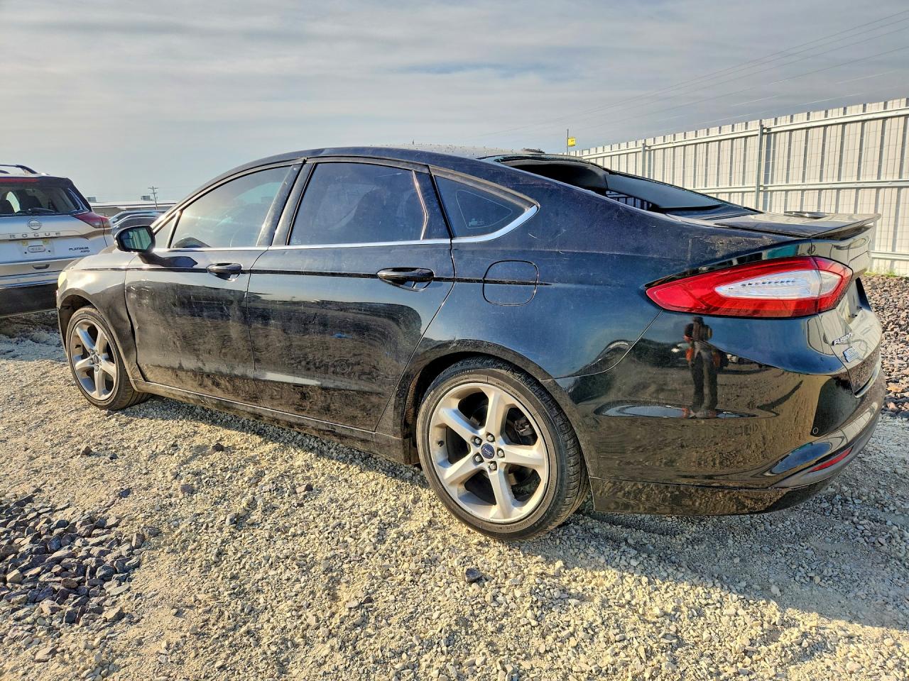 2015 FORD FUSION SE photo 4