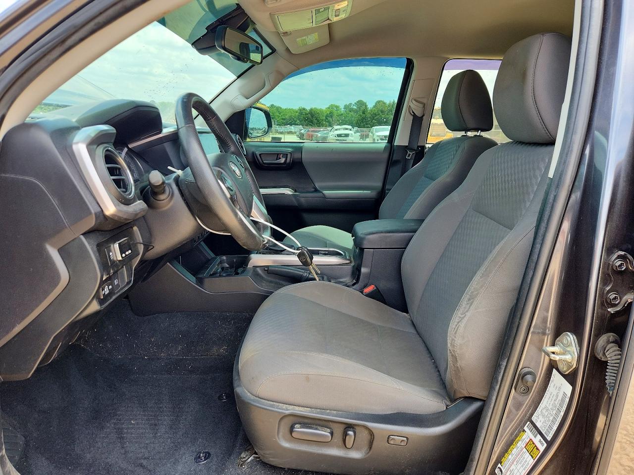 2022 TOYOTA TACOMA SR5 V6 photo 13