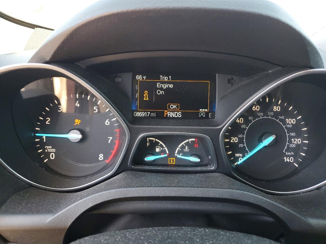 2017 FORD ESCAPE SE photo 9
