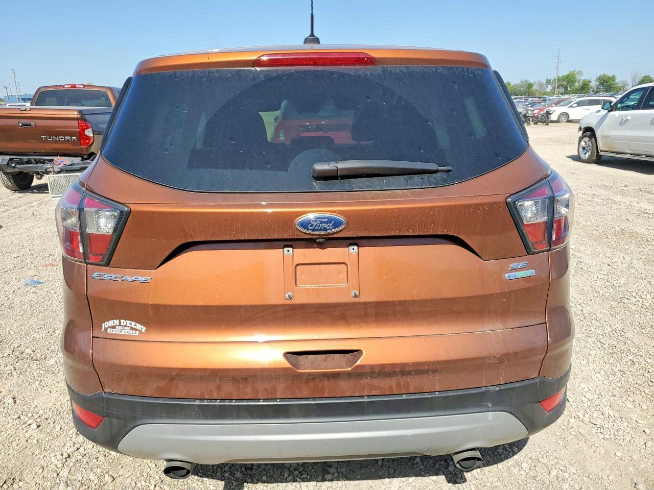 2017 FORD ESCAPE SE photo 6