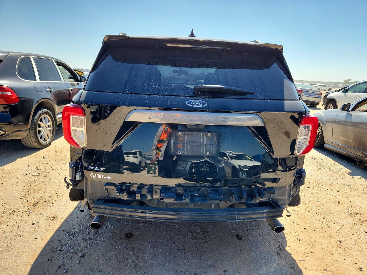 2023 FORD EXPLORER XLT photo 6