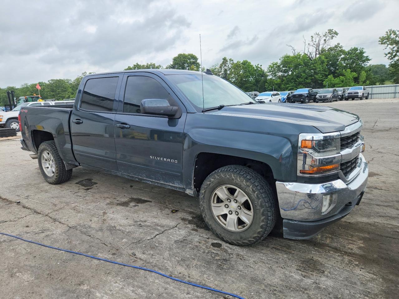 2017 CHEVROLET SILVERADO K1500 LT photo 7