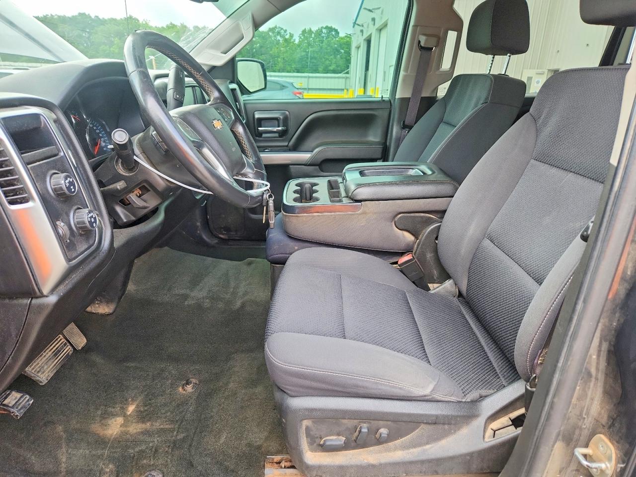 2017 CHEVROLET SILVERADO K1500 LT photo 13