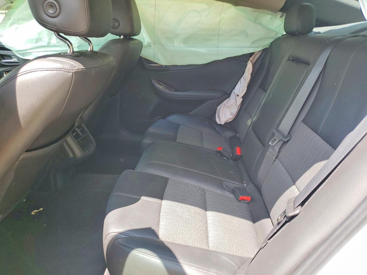 2015 CHEVROLET IMPALA LT photo 19
