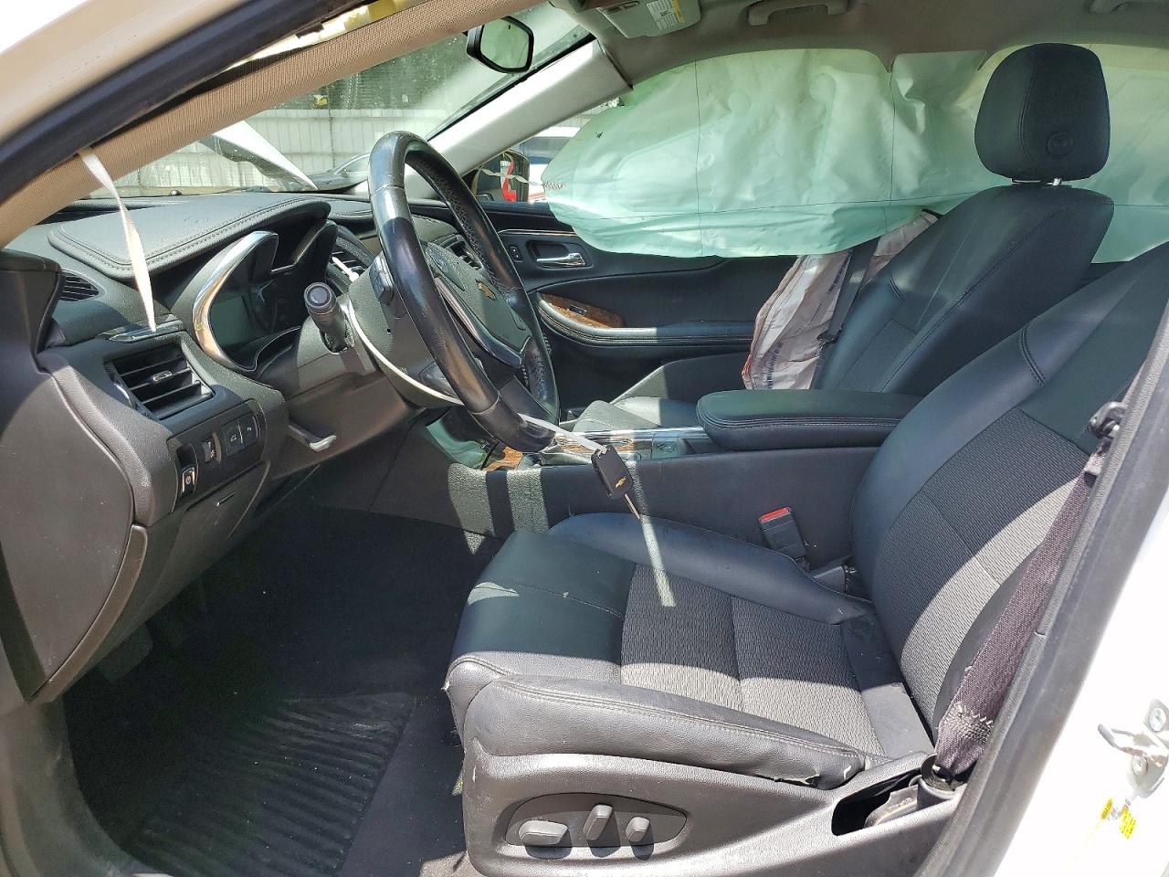 2015 CHEVROLET IMPALA LT photo 13