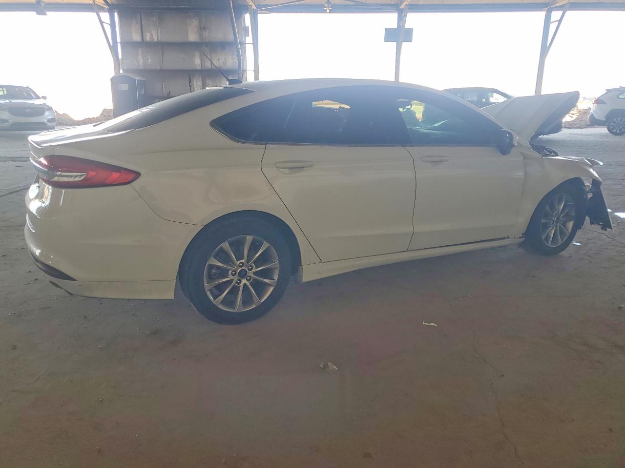 2017 FORD FUSION SE photo 5