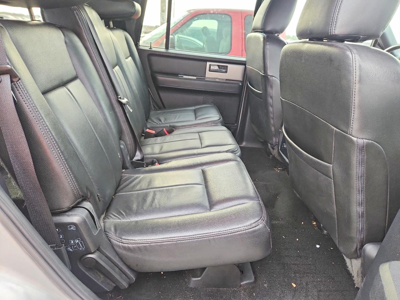 2017 FORD EXPEDITION XLT photo 11