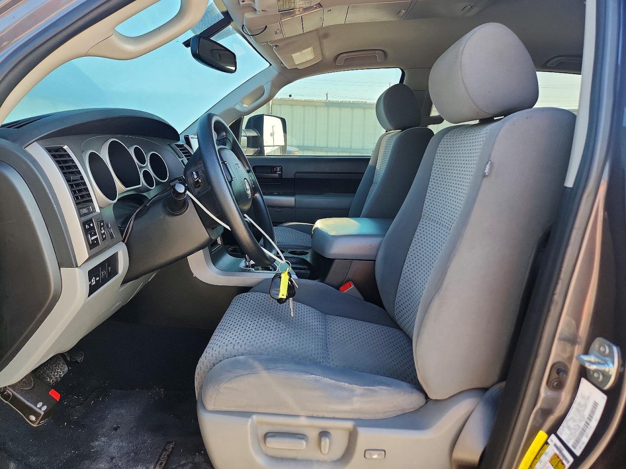 2012 TOYOTA TUNDRA CREWMAX SR5 photo 13