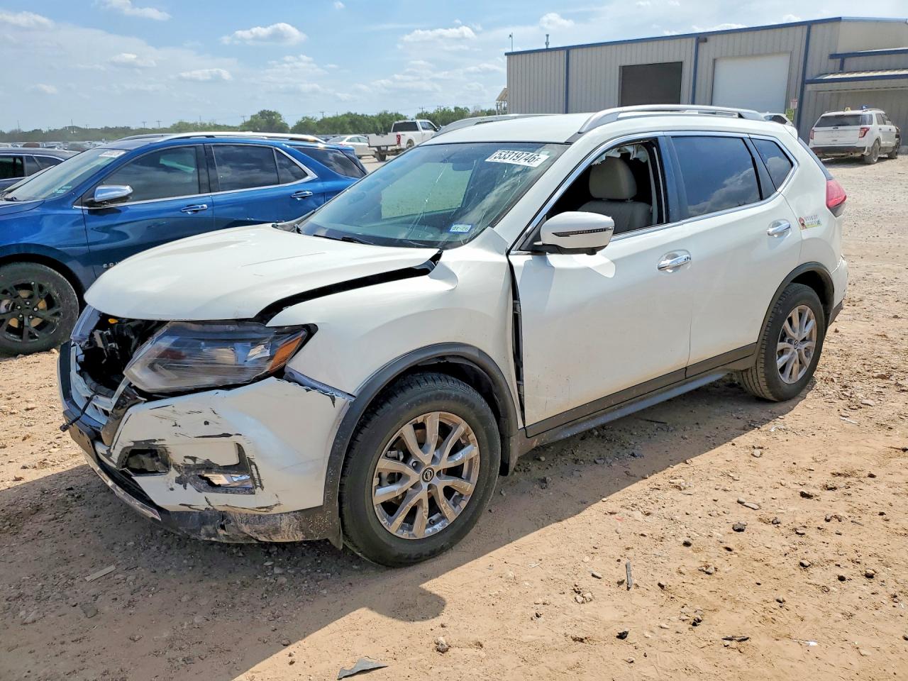 2017 NISSAN ROGUE