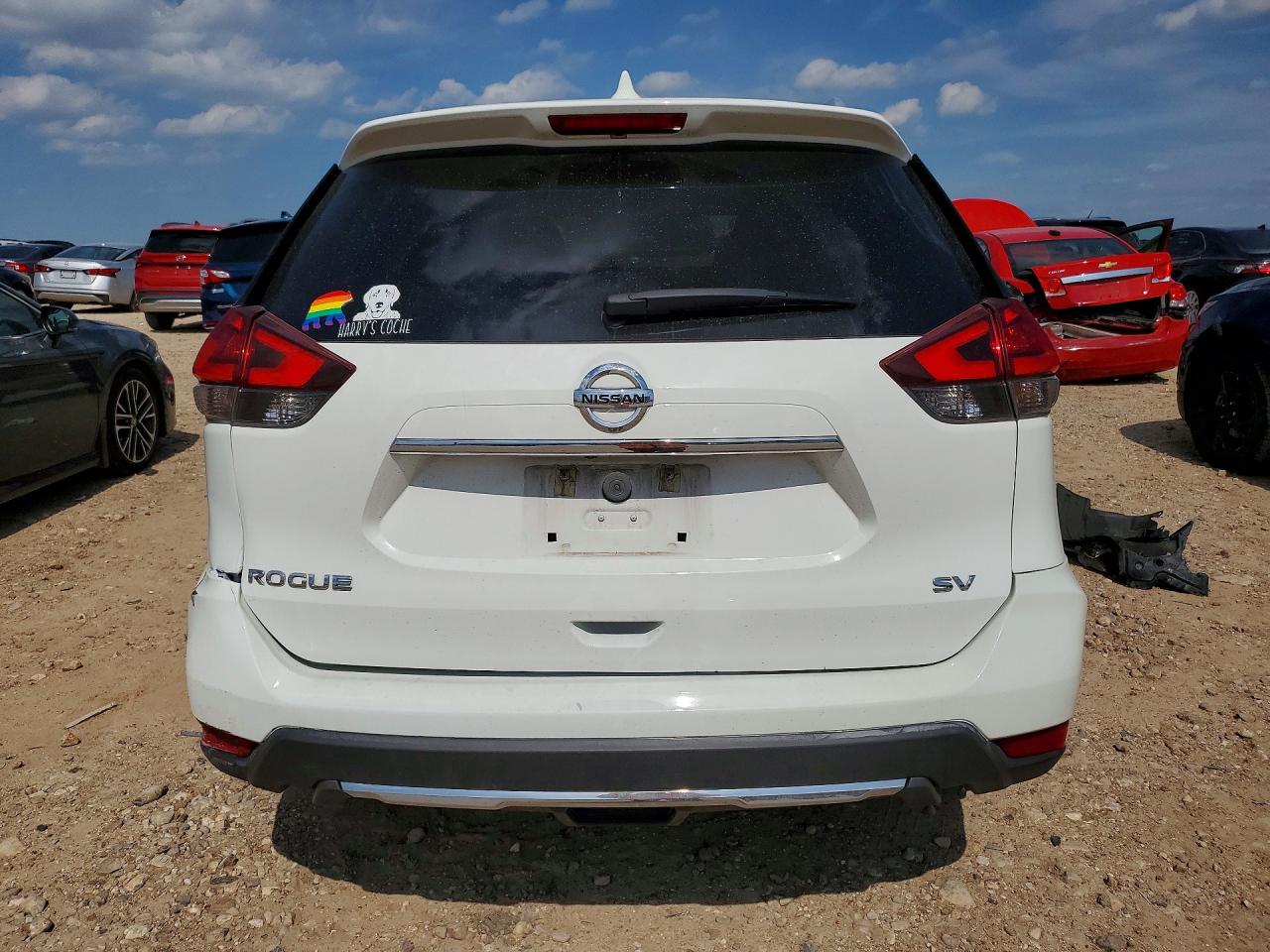 2017 NISSAN ROGUE SV photo 6