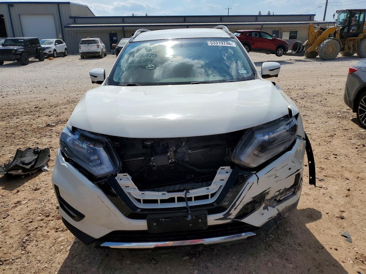 2017 NISSAN ROGUE SV photo 5
