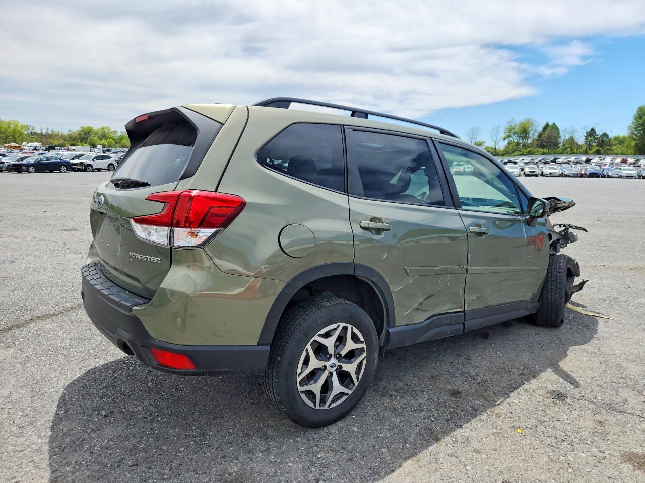 2021 SUBARU FORESTER PREMIUM photo 5